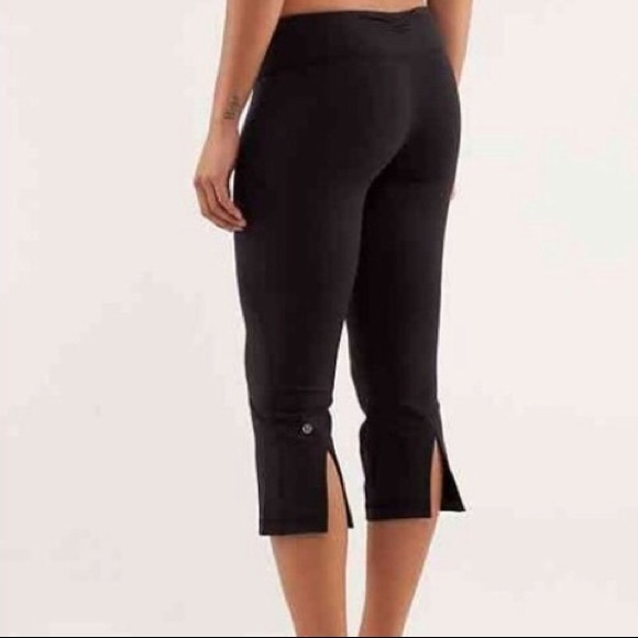 Lululemon black crop flare leggings size 4